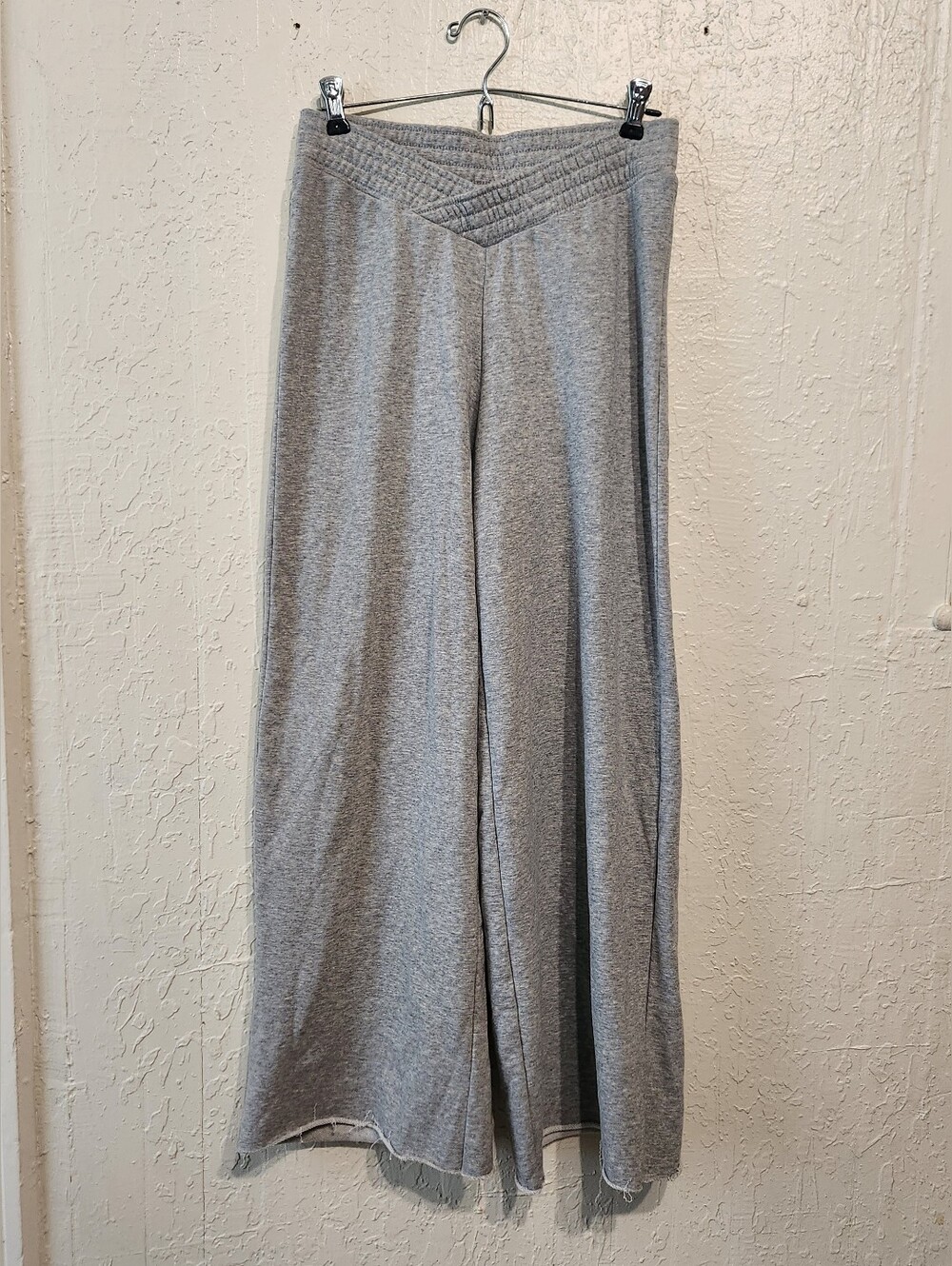 Out From Under Jody V-Front Wide Leg Pant Sz S - Picture 5 of 8